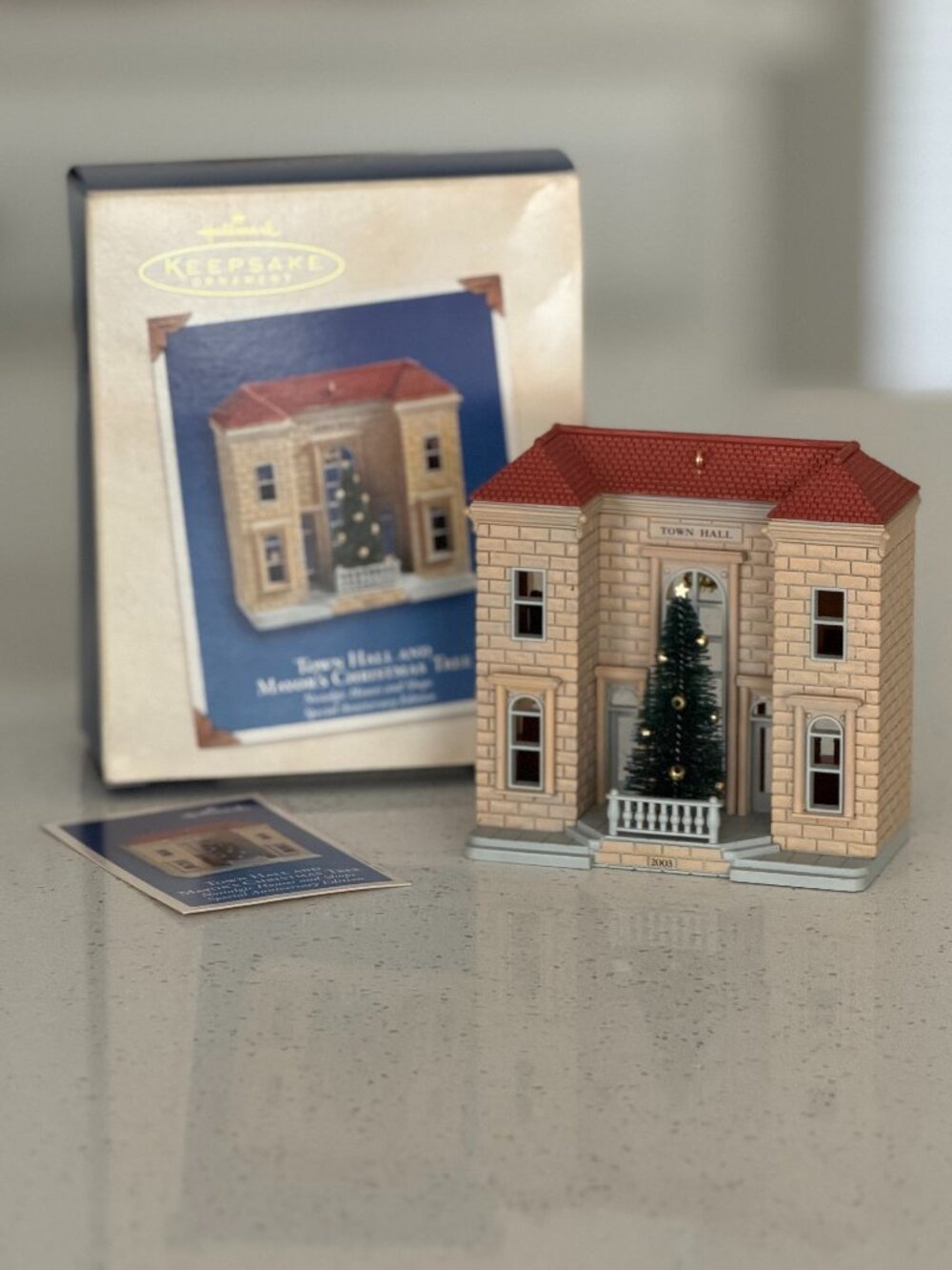Hallmark Ornament Nostalgic Houses & Shops Town Hall and Mayor's Christmas Tre